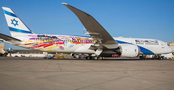 Un Boeing 787-9 Dreamliner de la compagnie aérienne El Al est décoré aux couleurs de San Francisco et Las Vegas, deux destinati