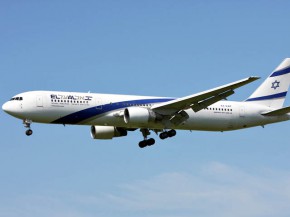 El Al a annoncé mercredi avoir retiré sa requête à la Cour suprême israélienne qui souhaitait restreindre tout nouveau vol v