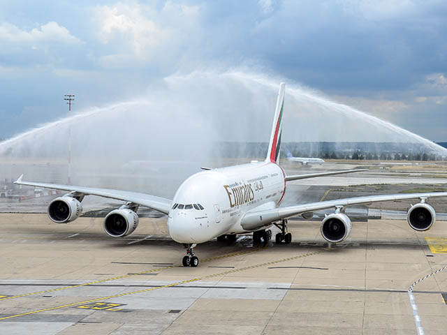 Paris accueille l’A380 d’Emirates en grande pompe (vidéos) 1 Air Journal