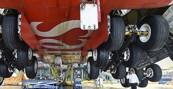 La compagnie aérienne Emirates Airlines a mis en ligne une vidéo sur le changement du train d’atterrissage complet de l’un d