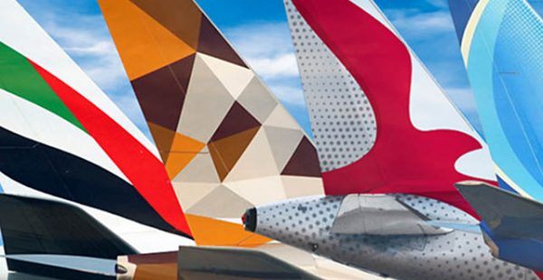 
Emirates et Etihad Airways ont signé un protocole d’accord (MoU) pour étendre leur accord interligne et offrir aux voyageurs 