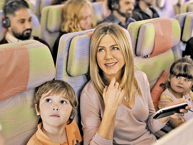 Emirates distribue des glaces aux passagers à l'aéroport de Dubaï 1 Air Journal Emirates distribue des glaces aux passagers à l'aéroport de Dubaï 1 Air Journal