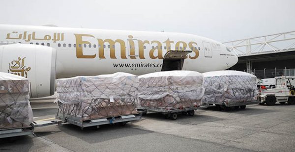 Entre avril et juin 2020, Emirates SkyCargo a exploité t plus de 10 000 vols cargo vers des destinations réparties sur les six c