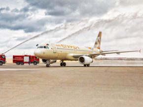 La compagnie aérienne Etihad Airways a inauguré une nouvelle liaison entre Abou Dhabi et Bakou, annonçant dans la foulée un pa