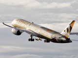 air-journal_Etihad Airways 787-8 takeoff