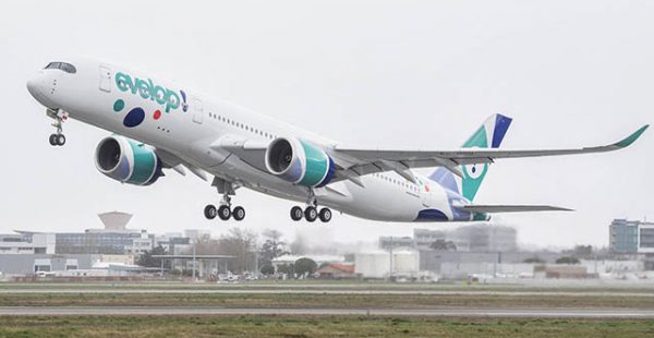 Le premier Airbus A350-900 de la compagnie aérienne Evelop Airlines a effectué hier son vol inaugural, tandis que le premier des