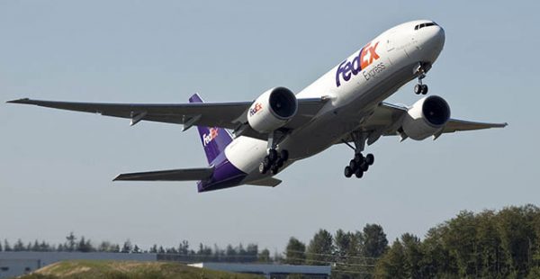 
Alors que le géant du fret aérien FedEx Express étudie le renouvellement à moyen terme de sa flotte de gros-porteurs cargo, B