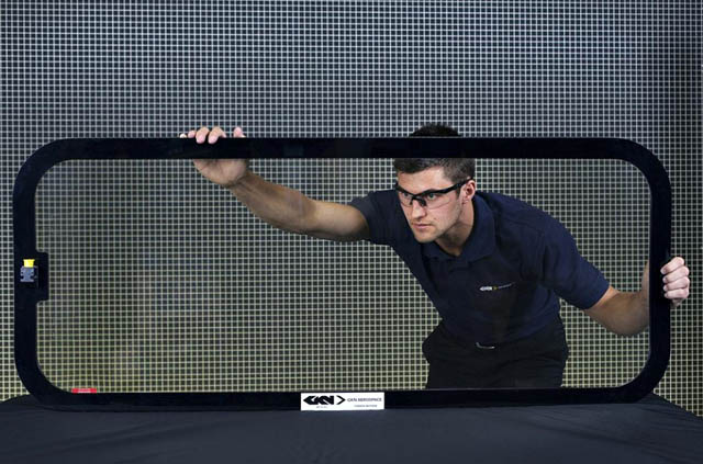 air-journal_Fokker SkyView Window GKN