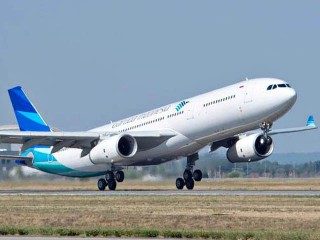 air-journal_Garuda A330-300
