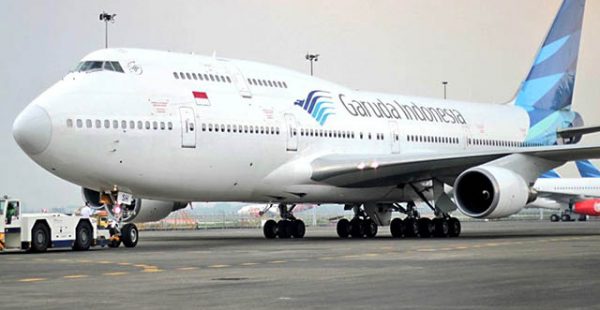 
Un Boeing 747-400 exploité par Garuda Indonesia a dû effectuer un atterrissage d urgence après qu un de ses moteurs a pris feu
