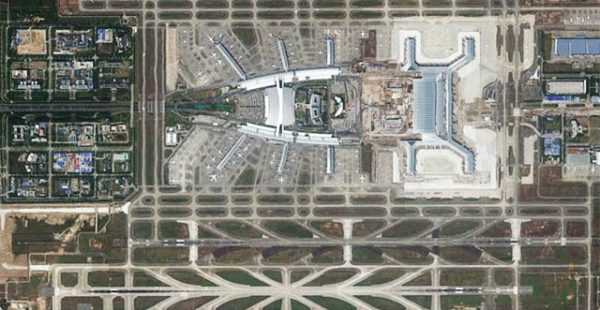 
L’aéroport de Guangzhou-Bayun serait le premier au monde en 2020 en termes de trafic, avec 43,7 millions de passagers accueill
