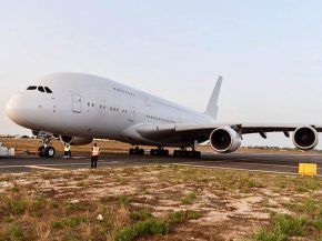 Le premier Airbus A380 d’occasion a été officiellement remis à la société de leasing Hi Fly, qui devient le quatrième opé