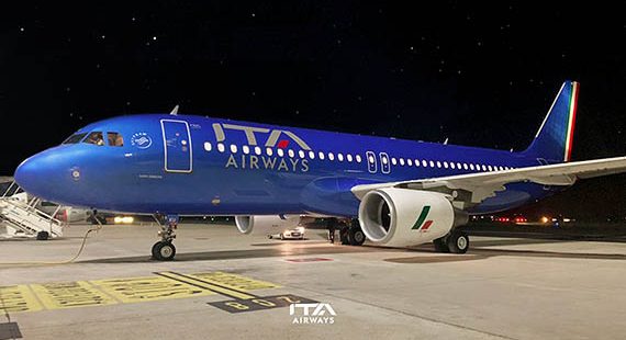 
Dix ans après la suspension des liaisons aériennes entre Italie et Libye, la compagnie aérienne ITA Aiways y a opéré lundi u