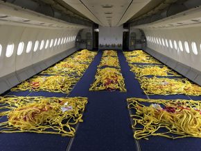 
La compagnie aérienne Iberia a présenté son premier avion passager converti pour le transport de fret, un Airbus A330-300 dés