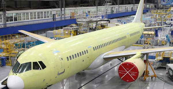 Irkut Corporation a dévoilé le troisième avion régional MC21-300 destinés aux essais en vol, CRAIC a terminé le fuselage ava