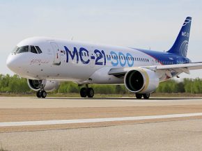 Le nouvel avion de ligne russe MC-21-300&nbsp;a pour la première fois effectué un vol de nuit, a annoncé aujourd hui son concep