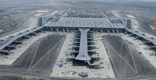 Le nouvel aéroport d’Istanbul a été officiellement inauguré hier, seules quelques routes étant opérées initialement dans 