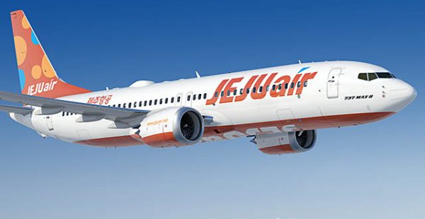 La compagnie aérienne low cost Jeju Air a commandé ferme quarante Boeing 737 MAX 8, plus dix en option, afin de répondre à la 