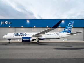 
La compagnie aérienne low cost JetBlue Airways a avancé de près de deux mois l’entrée en service de ses premiers Airbus A22