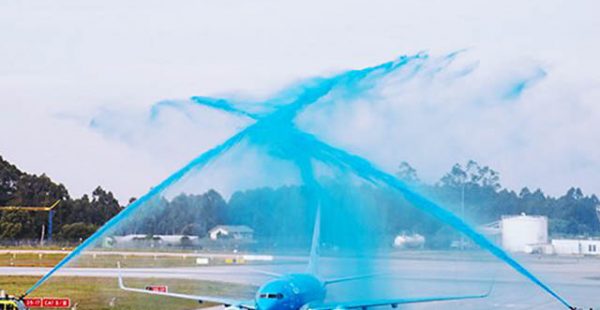 La compagnie arienne KLM Royal Dutch Airlines proposera cet hiver trois vols quotidiens entre Amsterdam et Marseille, en remplacem