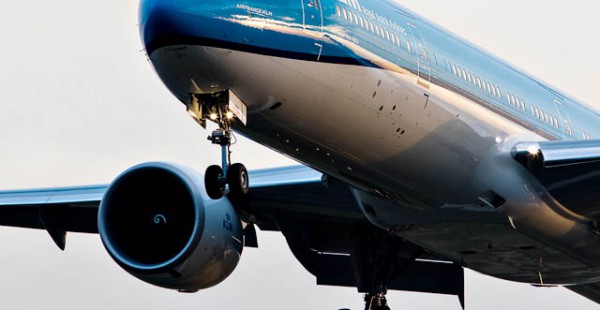 
Un Boeing 777-300 de KLM a rencontré plusieurs ballons de manière inattendue lors de son atterrissage à l aéroport de Guarulh