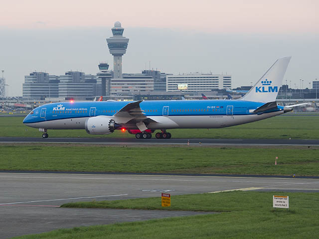 Aéroport d’Amsterdam : 34 millions de passagers en 6 mois 1 Air Journal