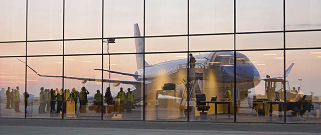 Amsterdam-Schiphol prolonge l'indemnisation des voyageurs impactés par les longues files d'attente 1 Air Journal