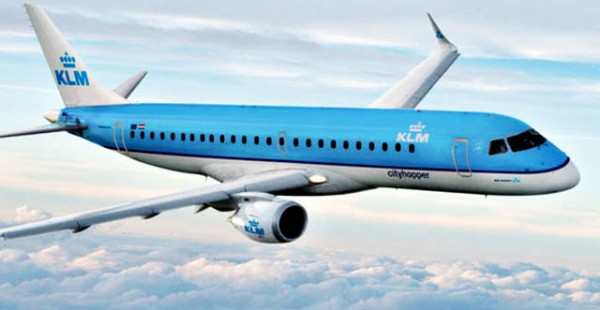 
Six personnes ont arrêtées après une bagarre lors d’un vol entre Manchester et Amsterdam de la compagnie aérienne KLM Royal