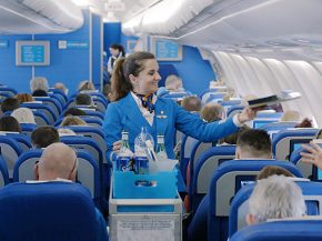 La compagnie aérienne KLM Royal Dutch Airlines introduira le mois prochain de nouveaux services en classe Economie sur les vols i