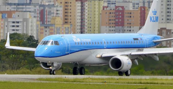 La compagnie aérienne KLM Royal Dutch Airlines annonce la livraison de deux Embraer supplémentaires, un E175+ et un E190, à sa 