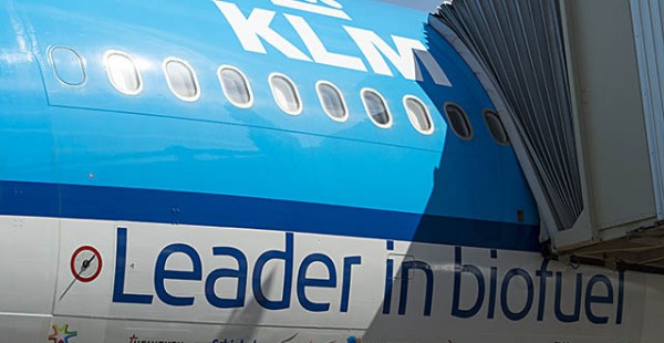 La compagnie aérienne KLM Royal Dutch Airlines a acheté à Neste du biocarburant à base d’huile de cuisson usagée, qui servi