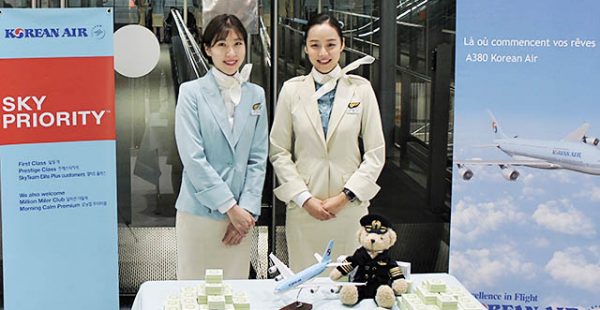 La compagnie aérienne Korean Air fête cette année son cinquantième anniversaire avec une livrée spéciale sur des avions dép