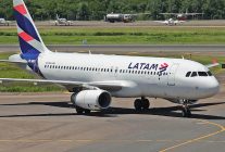 
Un Airbus A319 de LATAM Airlines a été contraint d atterrir avec une roue principale manquante après s être détaché de l av