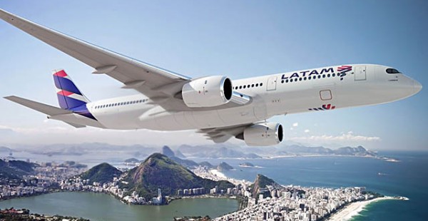 
Le groupe aérien LATAM Airlines a dévoilé une nouvelle stratégie de développement durable, visant entre autres à atteindre 