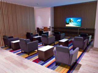 air-journal_LATAM santiago aeroport salon2