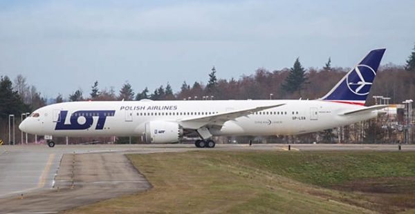 La compagnie aérienne LOT Polish Airlines a pris possession du premier des quatre Boeing 787-9 Dreamliner attendus, qui rejoint l