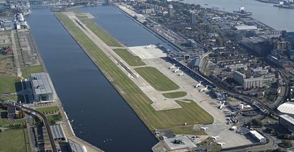 Les autorités ont ordonné la fermeture de l’aéroport de Londres-City après la découverte d’une bombe datant de la deuxiè