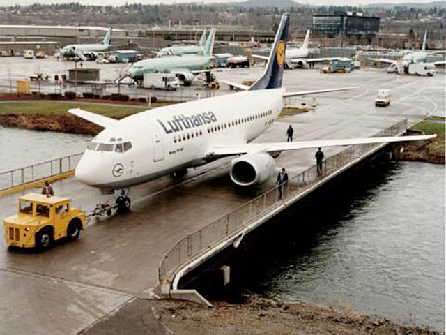 air-journal_Lufthansa 737-500 2000e