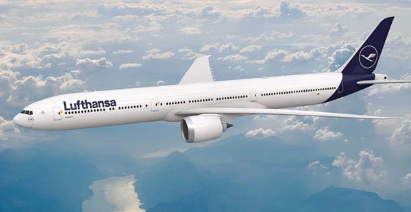 
Jens Ritter, CEO de Lufthansa, a annoncé que la livraison de son premier gros-porteur Boeing 777-9 seraait repoussée à 2026 (a