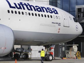 La compagnie aérienne Lufthansa propose 85 vols supplémentaires vers la Russie à l occasion de la Coupe du Monde 2018, les fans