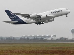 
La compagnie aérienne Lufthansa a envoyé un Airbus A380 de plus à Teruel en Espagne pour du stockage de longue durée, seul qu