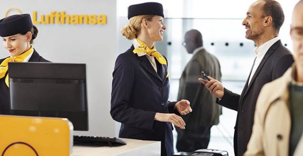 


Un Norvégien de 39 ans a réussi à embarquer deux jours de suite dans un avion de ligne sans billet, au départ de l aéropor