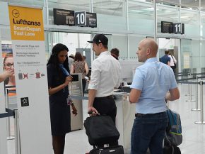 Depuis le 13 mars 2020, les compagnies aériennes du groupe allemand Lufthansa ont rapatrié environ 90 000 vacanciers bloqués à