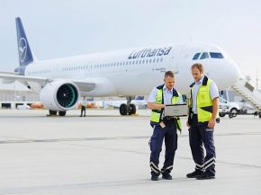 
La compagnie aérienne Lufthansa annonce avoir signé avec le syndicat ver.di du personnel au sol pour des économies de plus de 