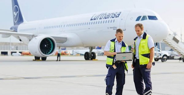 
La compagnie aérienne Lufthansa annonce avoir signé avec le syndicat ver.di du personnel au sol pour des économies de plus de 