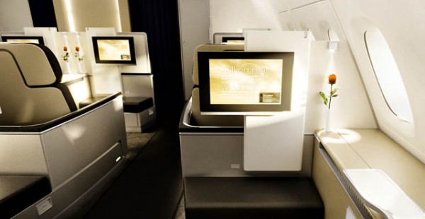 La compagnie aérienne Lufthansa renforce le confort de ses passagers avec de nouvelles trousses design et fonctionnelles : s