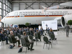 L’Armée de l’air allemande a pris possession de son premier Airbus ACJ350-900, des mains de Lufthansa Technik qui lui en pré
