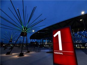 Pour la seconde année consécutive, Aéroports de Lyon est partenaire de la Fête des Lumières 2018 à Lyon et accueille les pas