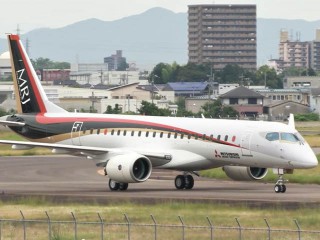 air-journal_MRJ roulage essai