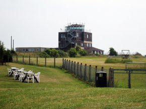 
Le gouvernement a donné son feu vert au développement de l’aéroport de Manston, qui viendra s’ajouter à Heathrow, Gatwick